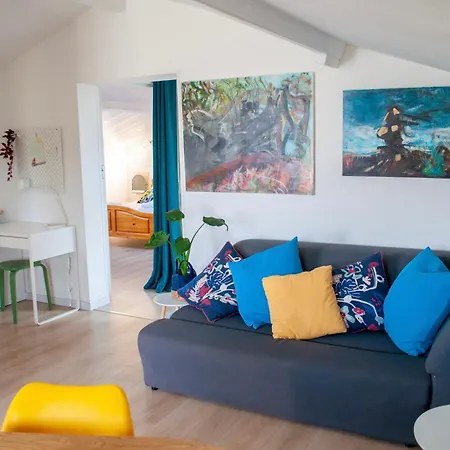 Maison Des Chenes 64 - Entire House With Heated Pool & Villa