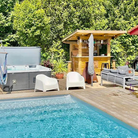 فيلة Maison Des Chenes 64 - Entire House With Heated Pool &