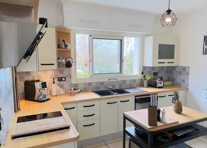 Villa Maison Des Chenes 64 - Entire House With Heated Pool & Boucau