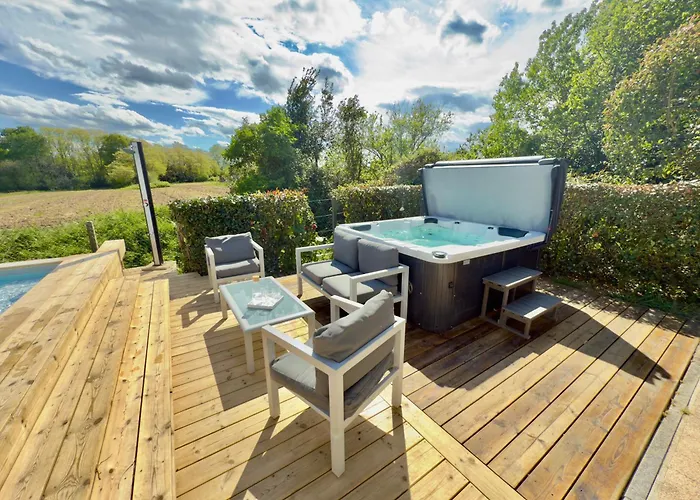 Maison Des Chenes 64 - Entire House With Heated Pool & *