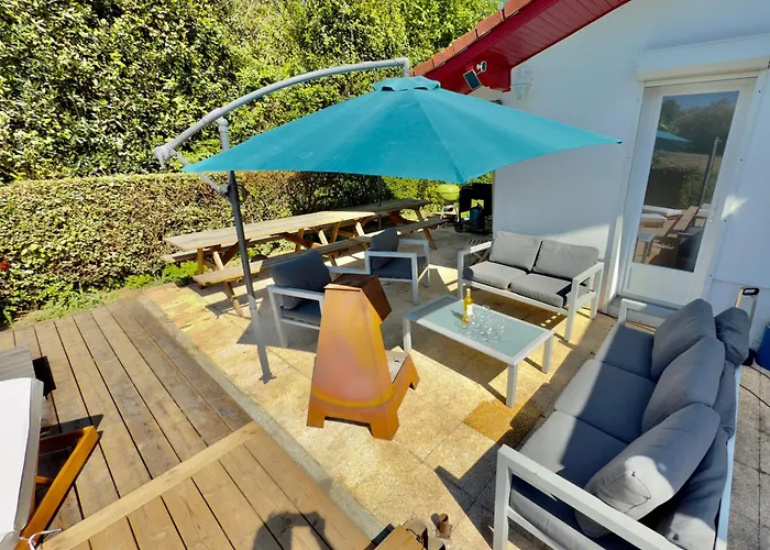 Maison Des Chenes 64 - Entire House With Heated Pool &